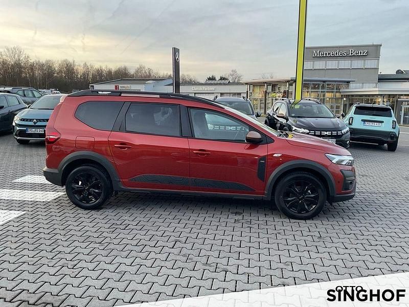 Gebraucht Dacia Jogger Extreme 101 PS (74 kW) 2025 Braun Van / Kleinbus