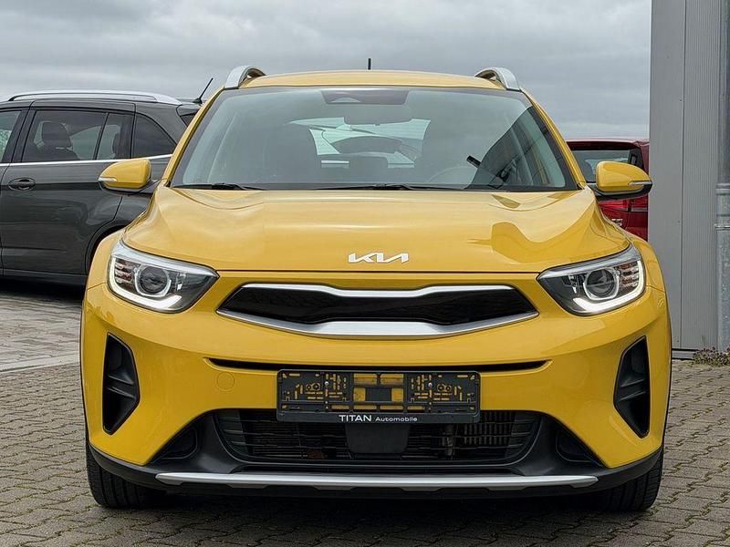Gebraucht Kia Stonic Vision 101 PS (74 kW) 2023 Gelb SUV