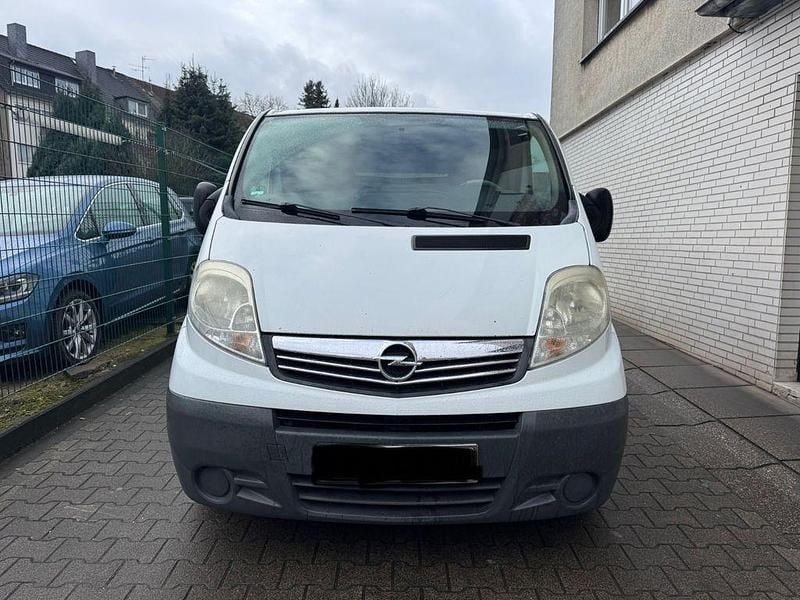 Gebraucht Opel Vivaro 145 PS (106 kW) 2009 Weiß Van / Kleinbus