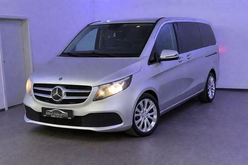 Usata Mercedes V220 163 CV (119 kW) 2019 Argento Monovolume