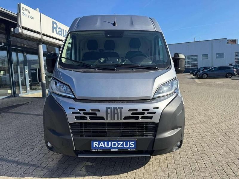 Neu Fiat Ducato 140 PS (102 kW) 2026 Artense grau Van