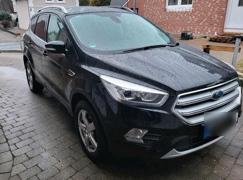 Gebraucht Ford Kuga Cool & Connect 150 PS (110 kW) 2018 Schwarz SUV