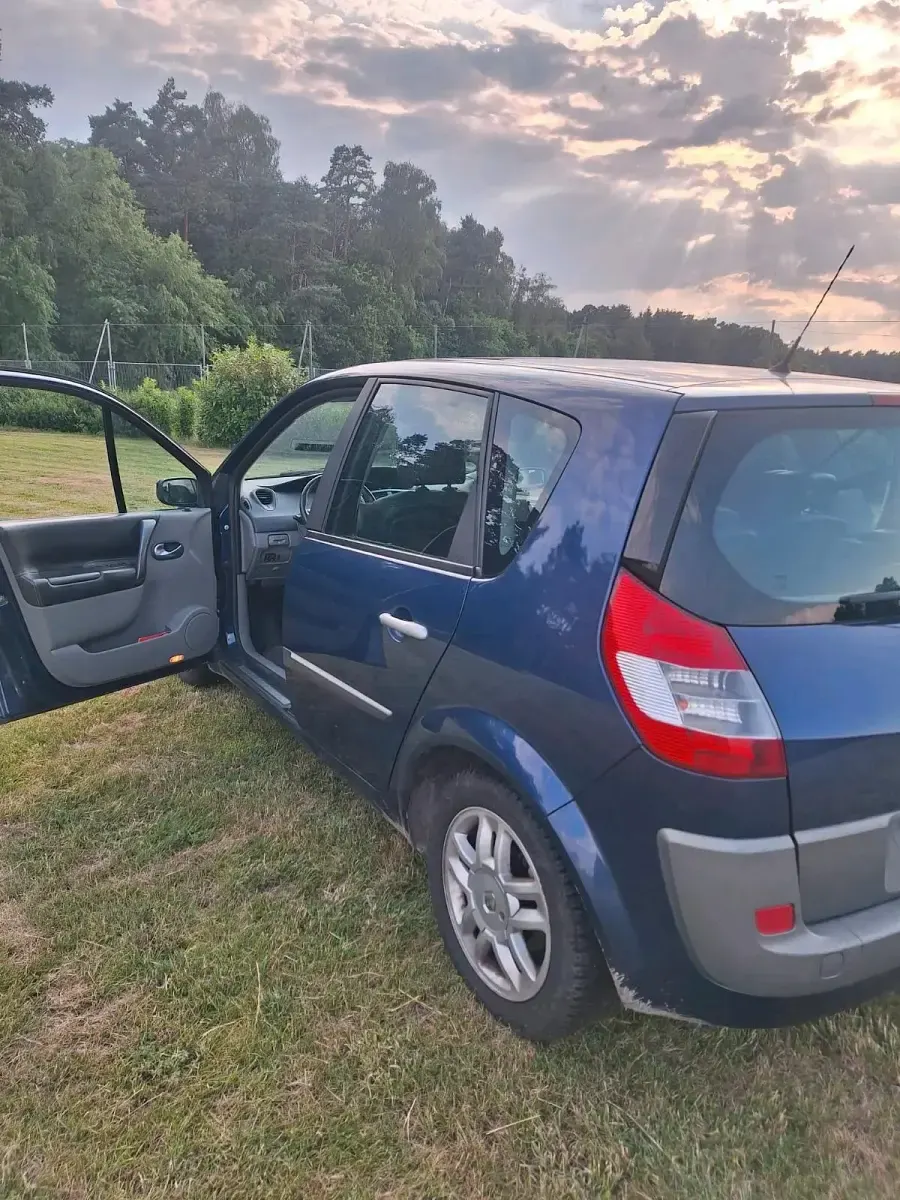 Gebraucht Renault Scénic II 116 PS (85 kW) 2006 Blau Van / Kleinbus
