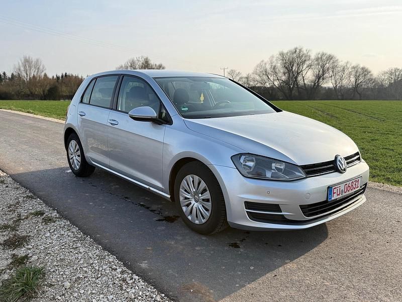 Gebraucht VW Golf VII 105 PS (77 kW) 2013 Silber Kleinwagen