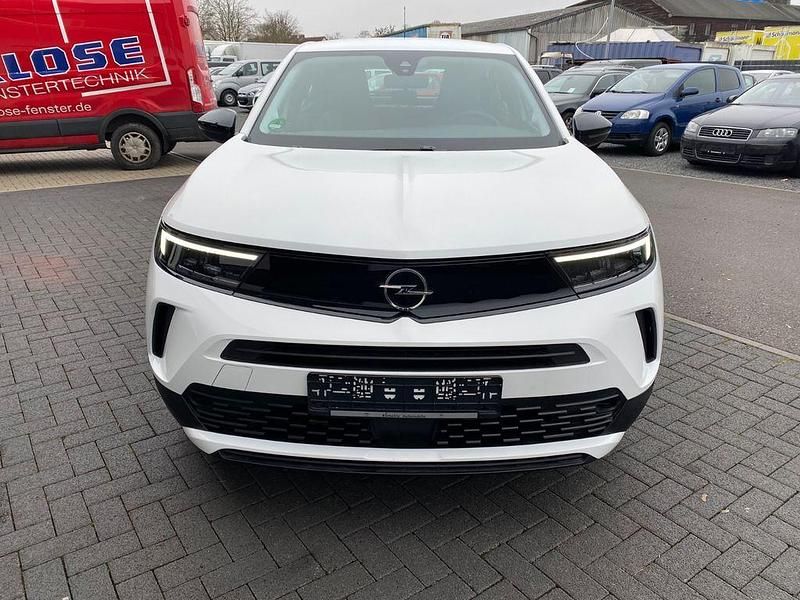 Weiß Gebraucht 2024 Opel Mokka Elegance SUV | 17.999 € (Superpreis) - Bild 1/4