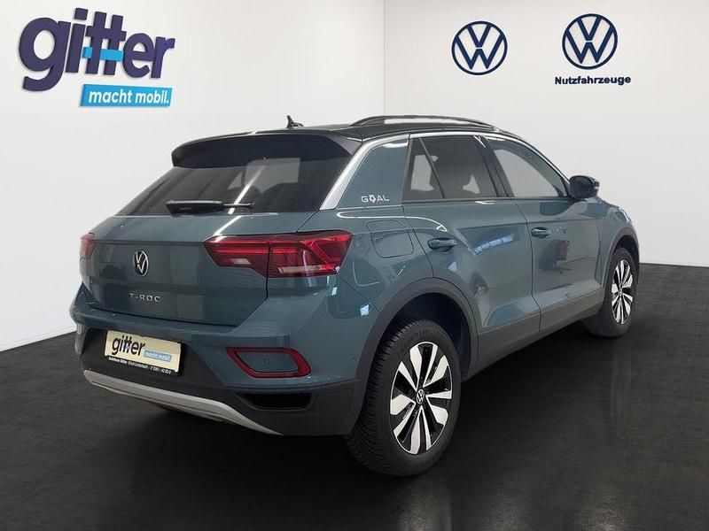 Gebraucht VW T-Roc Goal 150 PS (110 kW) 2025 Petroleum blue metallic SUV
