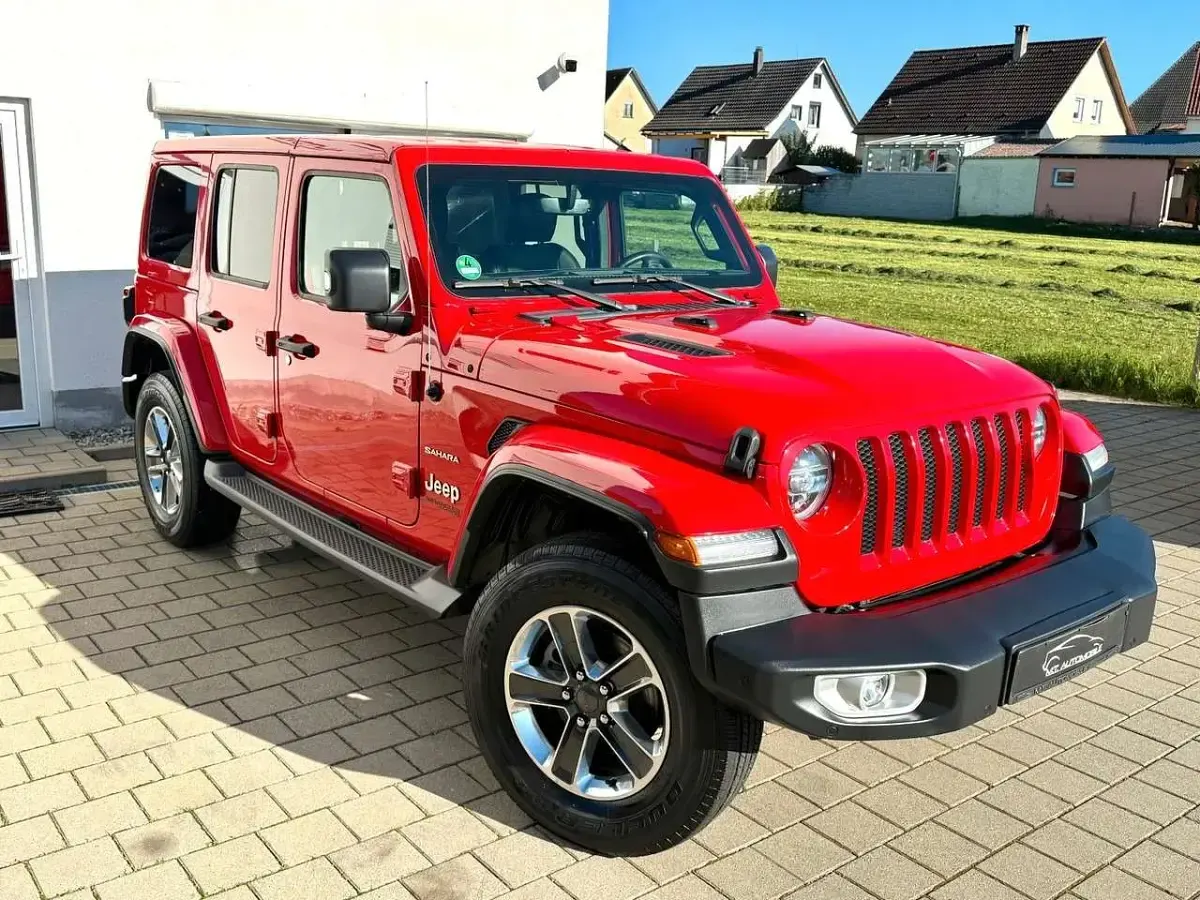 Gebraucht Jeep Wrangler Unlimited Sahara 272 PS (200 kW) 2019 Rot SUV