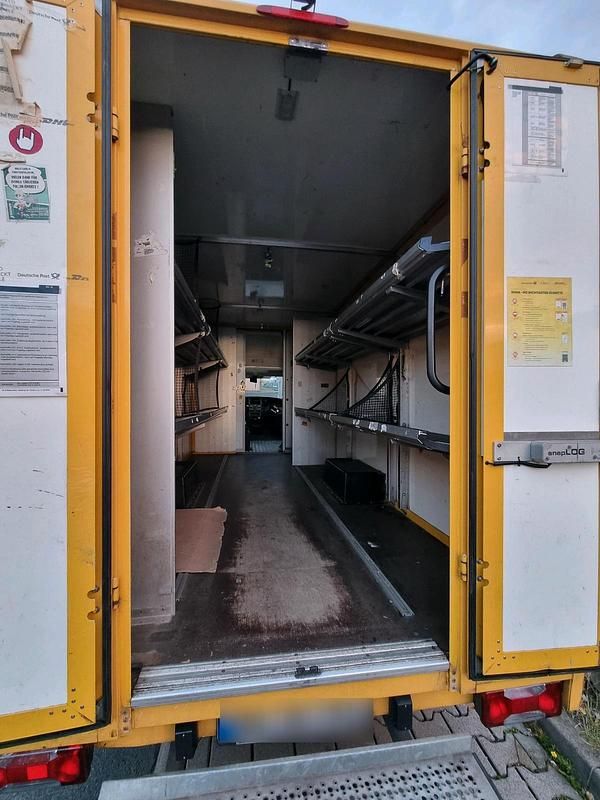 Gebraucht Iveco Daily 106 PS (77 kW) 2012 Gelb Limousine