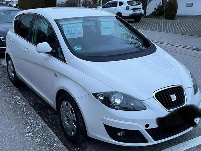 Gebraucht Seat Altea 105 PS (77 kW) 2010 Weiß Van / Kleinbus