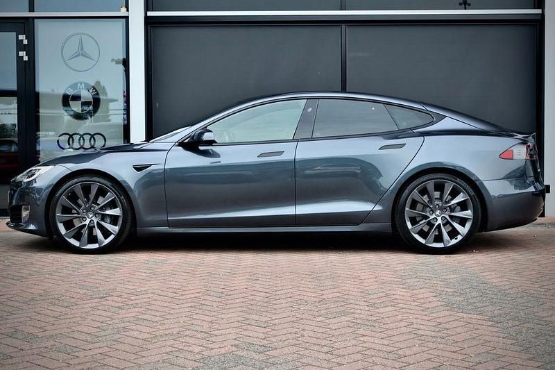 Gebraucht Tesla Model S 384 kW (523 PS) 2017 Grau Kleinwagen