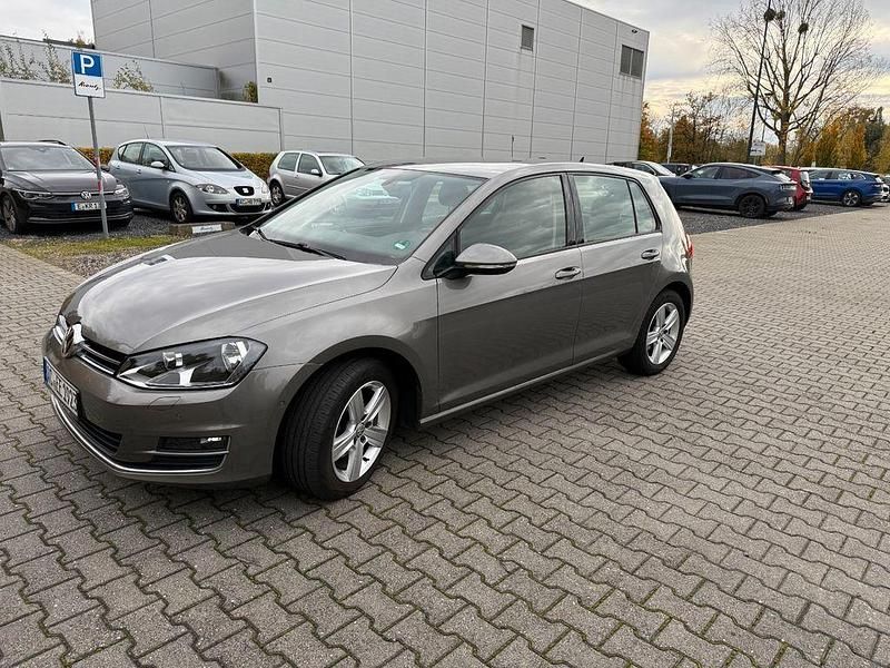 Gebraucht VW Golf VII 105 PS (77 kW) 2015 Grau Kombi