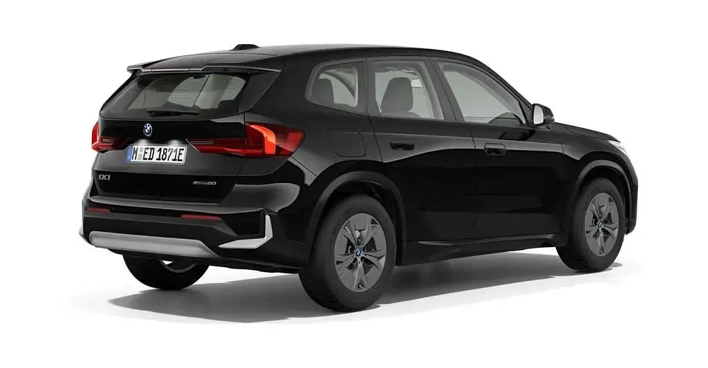 Używany BMW iX1 150 kW (204 KM) 2024 Czarny SUV