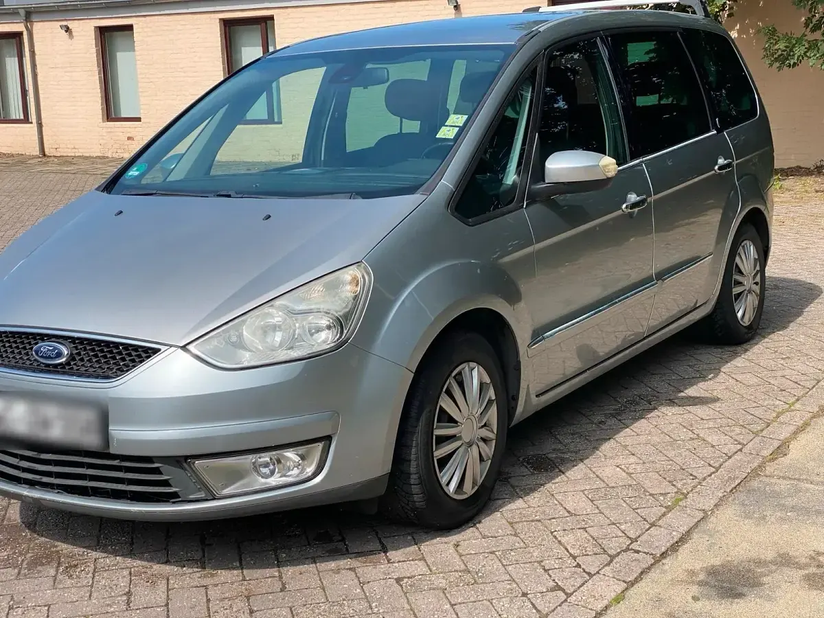 Usata Ford Galaxy 140 CV (102 kW) 2007 Argento Monovolume