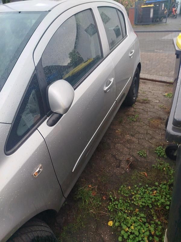 Gebraucht Opel Corsa 80 PS (58 kW) 2007 Grau Kleinwagen