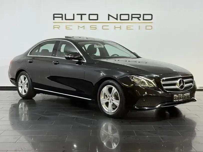 Second-hand Mercedes E250 211 CP (155 kW) 2016 Negru Berlinǎ