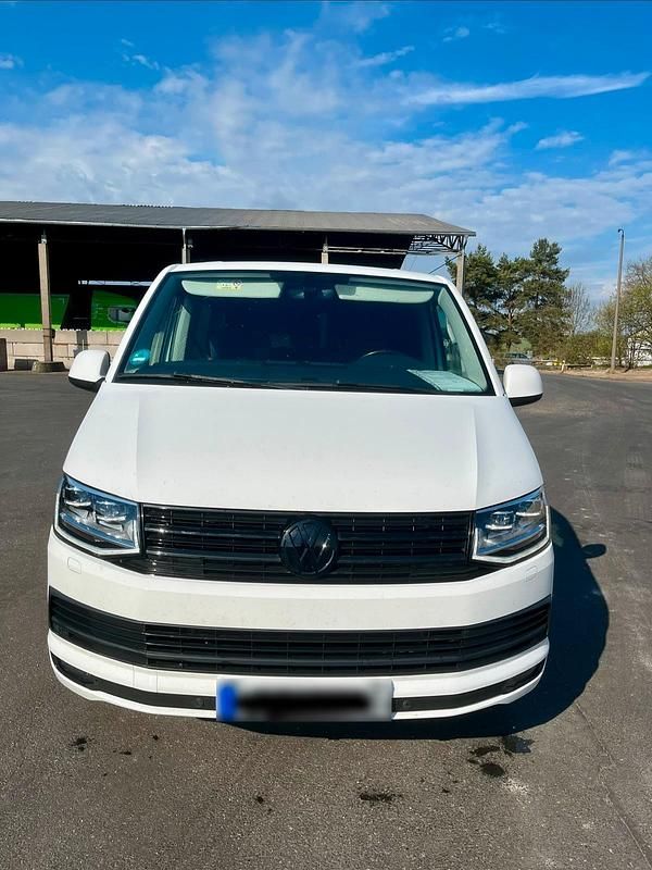 Gebraucht VW Caravelle 204 PS (150 kW) 2016 Weiß Van