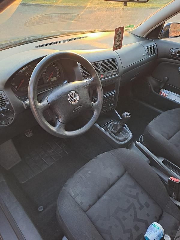 Gebraucht VW Golf IV 75 PS (55 kW) 1999 Blau Kleinwagen