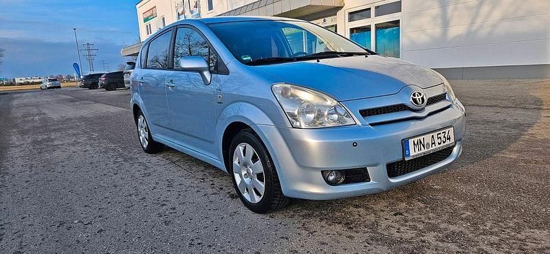 Gebraucht Toyota Corolla Verso Edition 129 PS (94 kW) 2005 Blau Van / Kleinbus