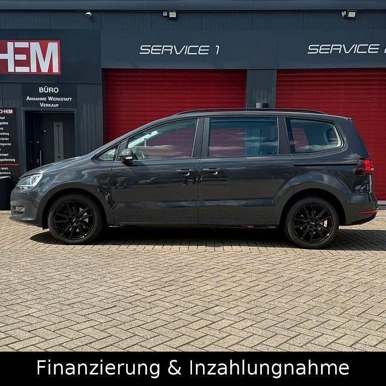 Second-hand VW Sharan 116 CP (85 kW) 2016 Gri Monovolum