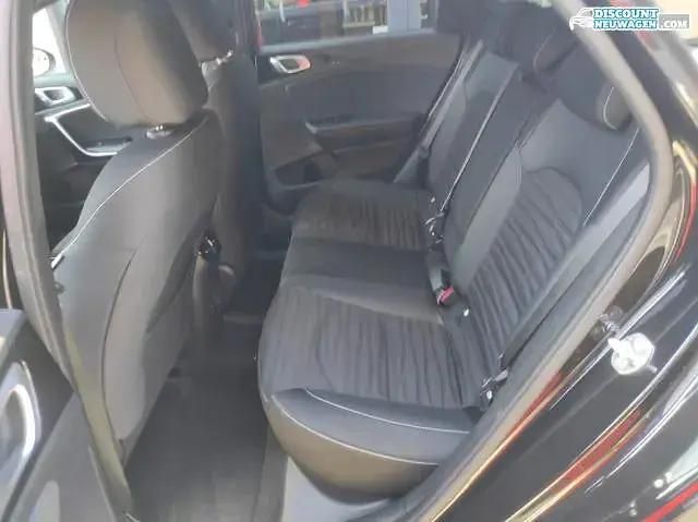 (wd) casa white s Gebraucht 2019 Kia Ceed Sportswagon Vision Kombi | 20.990 € (Teuer) - Bild 1/4