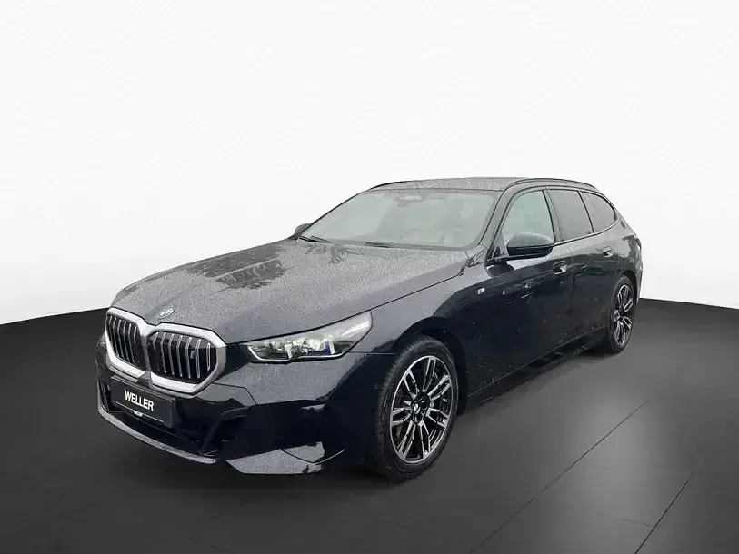 Gebraucht BMW i5 M Sport 250 kW (340 PS) 2025 Carbonschwarz (schwarz) Kombi