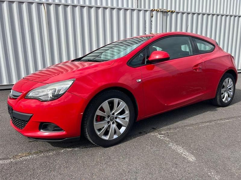 Gebraucht Opel Astra GTC Edition 140 PS (102 kW) 2012 Limousine