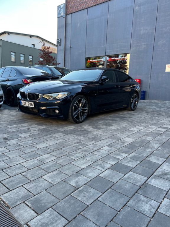 Schwarz Gebraucht 2017 BMW 420 Gran Coupé Sport Line Coupé | 18.500 € (Etwas zu teuer) - Bild 1/4