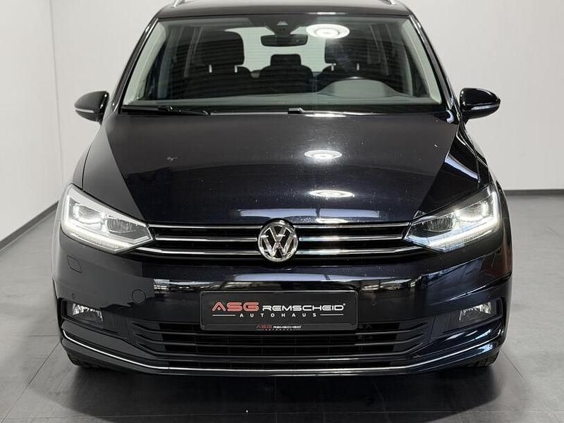 Gebraucht VW Touran Highline 150 PS (110 kW) 2017 Schwarz Van / Kleinbus