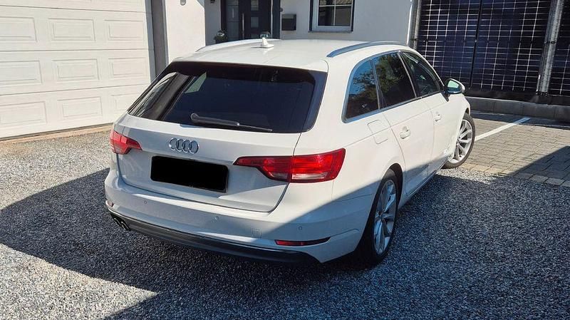 Gebraucht Audi A4 Sport 190 PS (139 kW) 2016 Weiß Kombi
