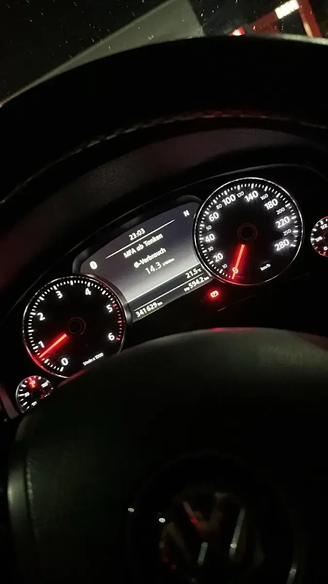 Gebraucht VW Touareg 204 PS (150 kW) 2013 Weiß SUV
