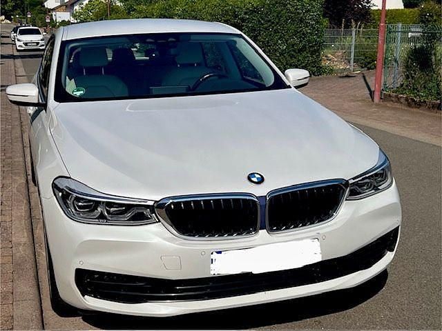 Weiß Gebraucht 2019 BMW 630 Sport Line Coupé | 27.700 € (Guter Preis) - Bild 1/4