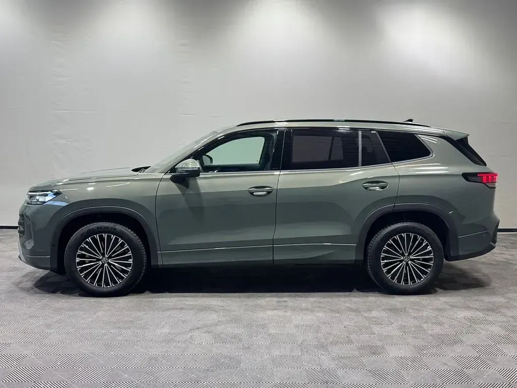 Usado VW Tayron Elegance 193 CV (141 kW) 2025 Verde SUV