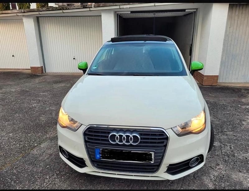 Gebraucht Audi A1 125 PS (91 kW) 2011 Beige Kleinwagen