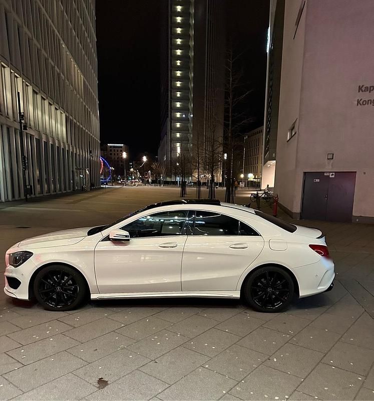 Gebraucht Mercedes CLA250 AMG line 211 PS (155 kW) 2015 Weiß Limousine