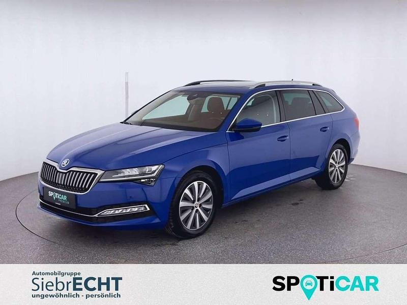 Gebraucht Skoda Superb Style 190 PS (139 kW) 2022 Blau Kombi