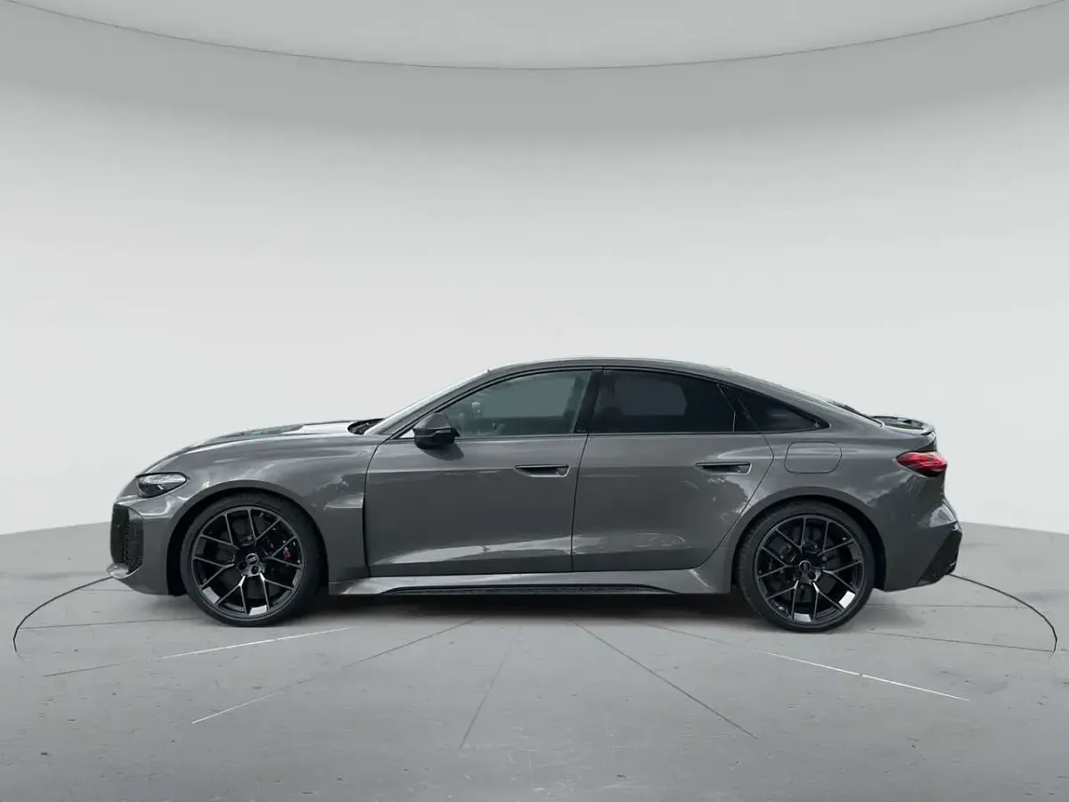 Gebraucht Audi RS5 Exclusive 639 PS (469 kW) 2026 Plateaugrau metallic Limousine