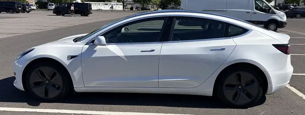 Gebraucht Tesla Model 3 RWD 239 kW (325 PS) 2020 Weiß Limousine
