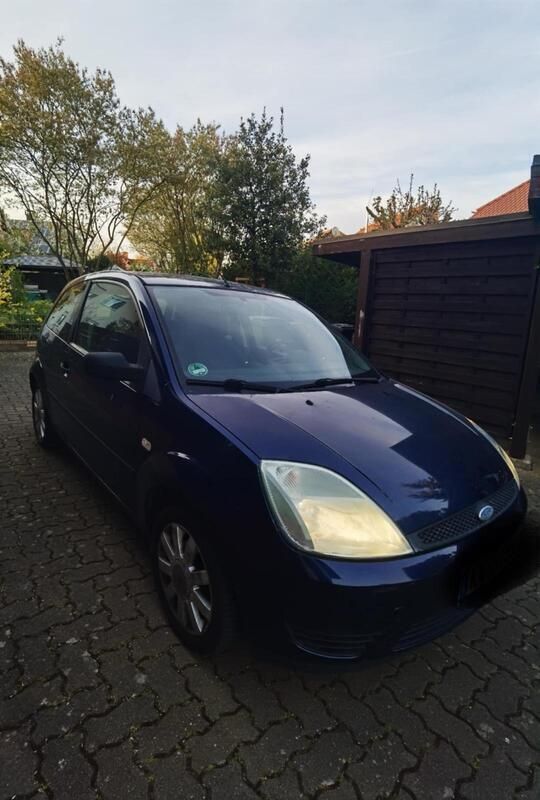 Blau Gebraucht 2005 Ford Fiesta Kleinwagen | 1.200 € (Teuer) - Bild 1/4