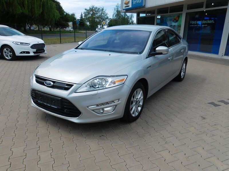 Silber Gebraucht 2011 Ford Mondeo Titanium Limousine | 8.888 € (Teuer) - Bild 1/4
