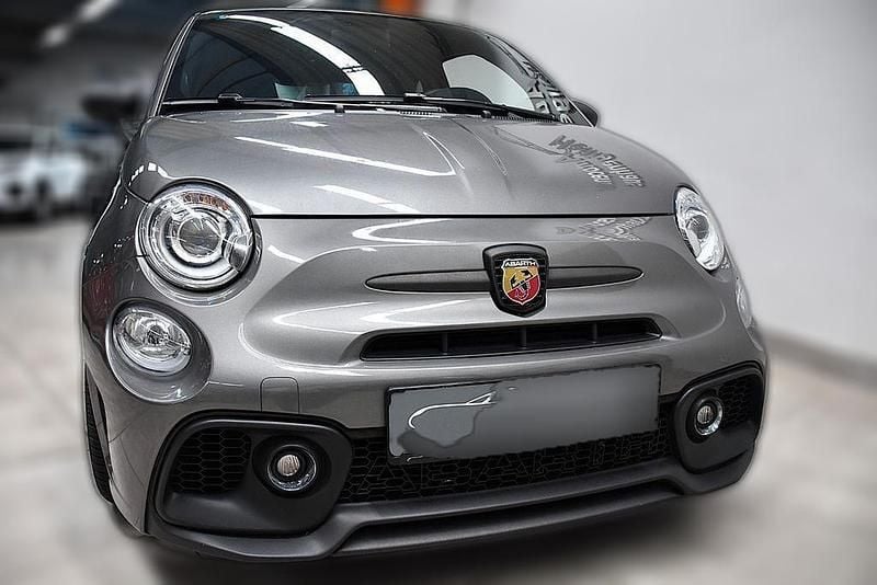 Diverse metallic Gebraucht 2023 Abarth 595 Kleinwagen | 22.290 € (Guter Preis) - Bild 1/4