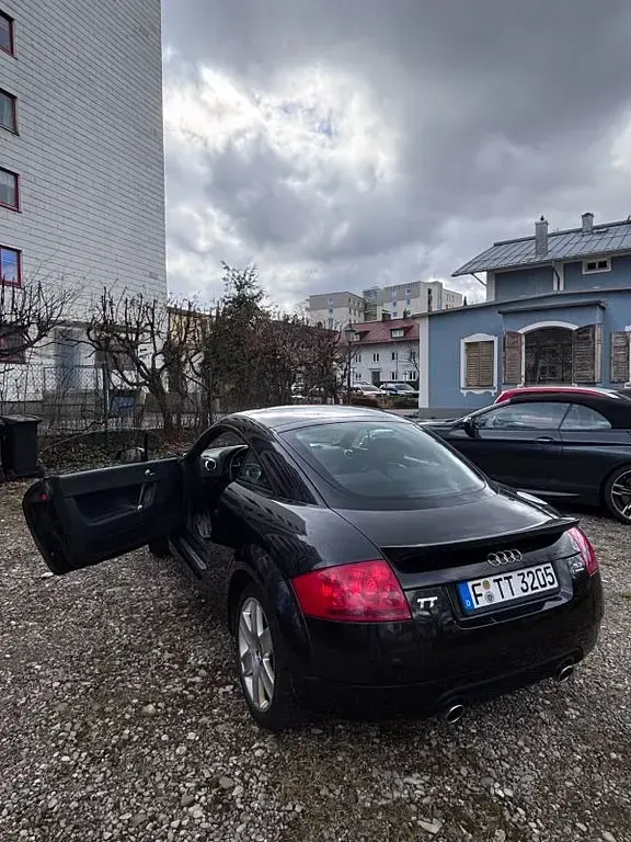 Używany Audi TT 250 KM (183 kW) 2005 Czarny Coupe