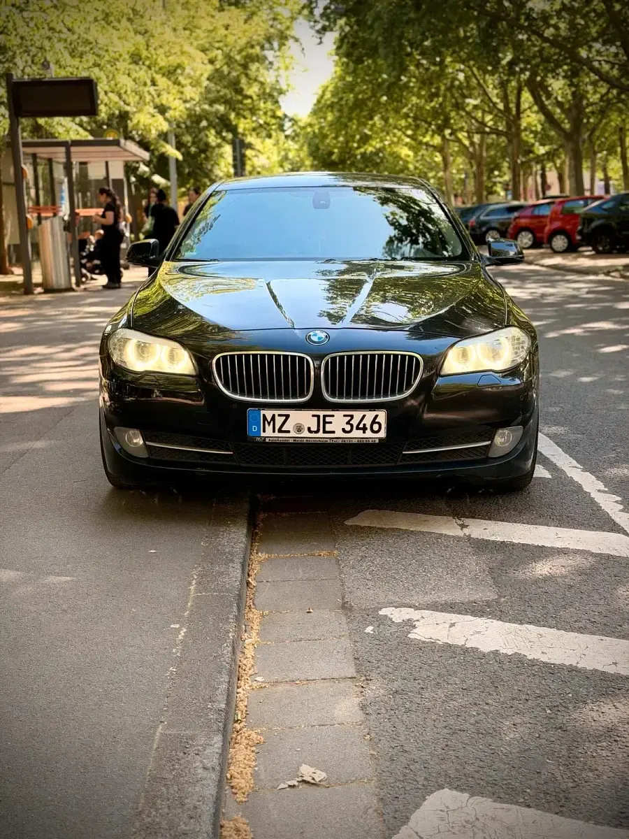 Gebraucht BMW 525 204 PS (150 kW) 2011 Schwarz Limousine
