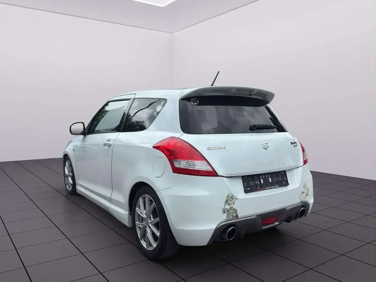 Gebraucht Suzuki Swift Sport 136 PS (100 kW) 2016 Weiß Kleinwagen
