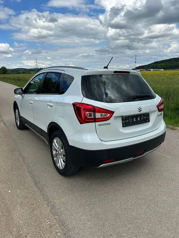 Gebraucht Suzuki SX4 S-Cross Comfort 120 PS (88 kW) 2017 Weiß SUV