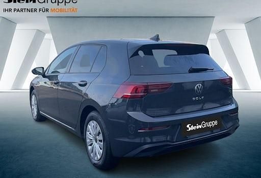 Gebraucht VW Golf VIII Basis 116 PS (85 kW) 2024 Grau Limousine