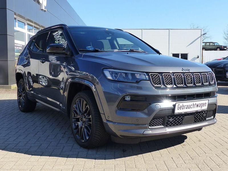Gebraucht Jeep Compass 179 PS (131 kW) 2022 Grau SUV
