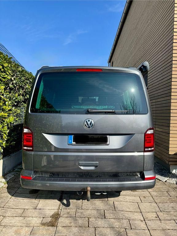 Gebraucht VW California Beach 150 PS (110 kW) 2019 Grau Van