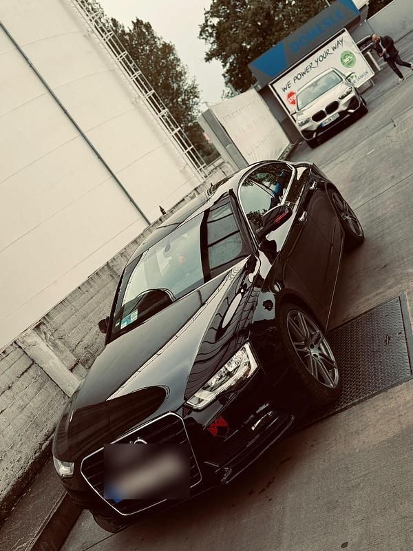 Gebraucht Audi A5 Sportback 177 PS (130 kW) 2013 Schwarz Kleinwagen