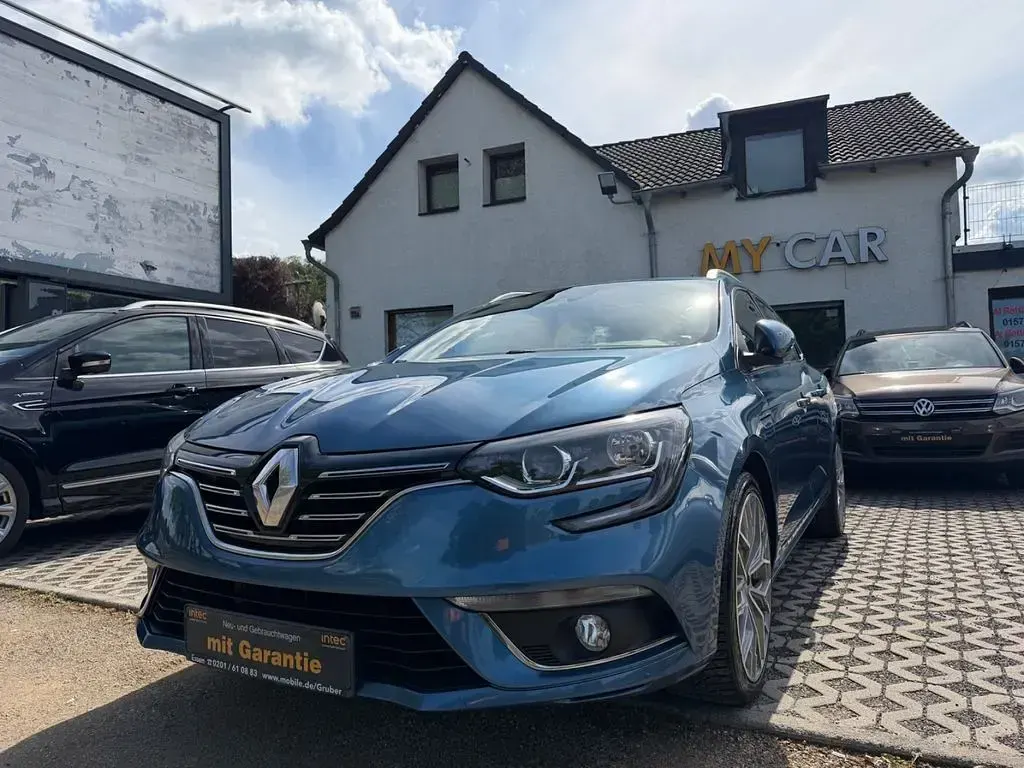 Używany Renault Mégane Intens 101 KM (74 kW) 2018 Niebieski Sedan/Limuzyna