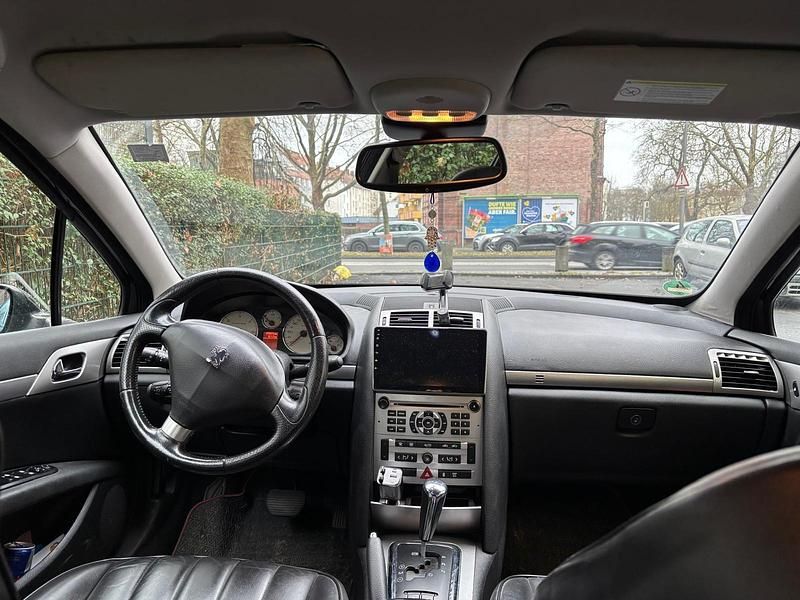 Gebraucht Peugeot 407 204 PS (150 kW) 2009 Schwarz Limousine